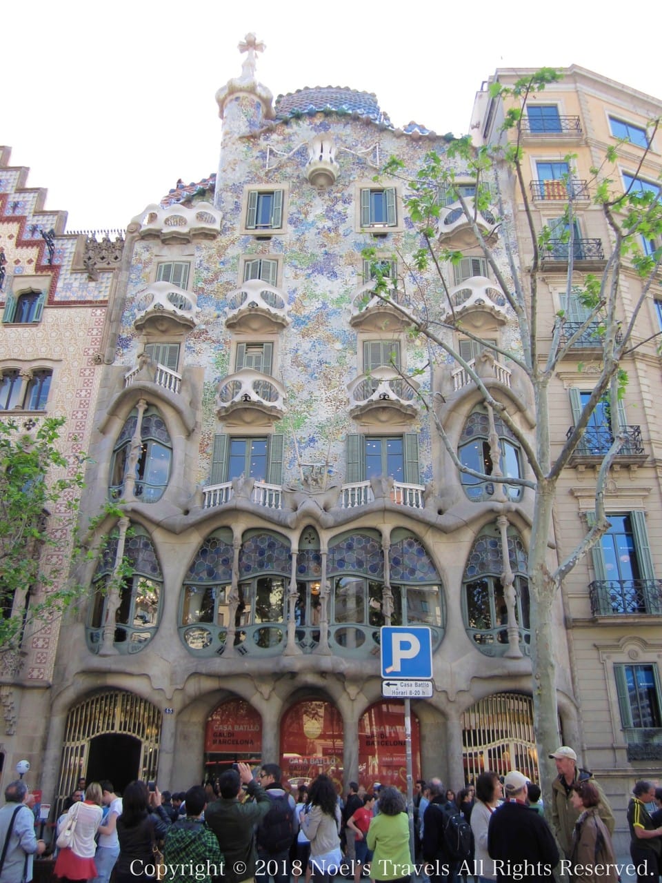 バルセロナで『モデルニスモ建築』の名作を巡る｜Noel's Travels