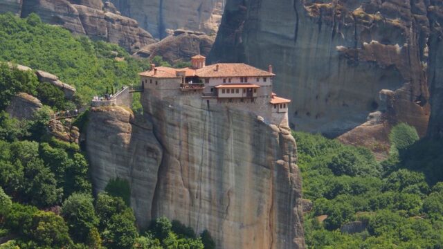 ギリシャのメテオラのルサヌー修道院
