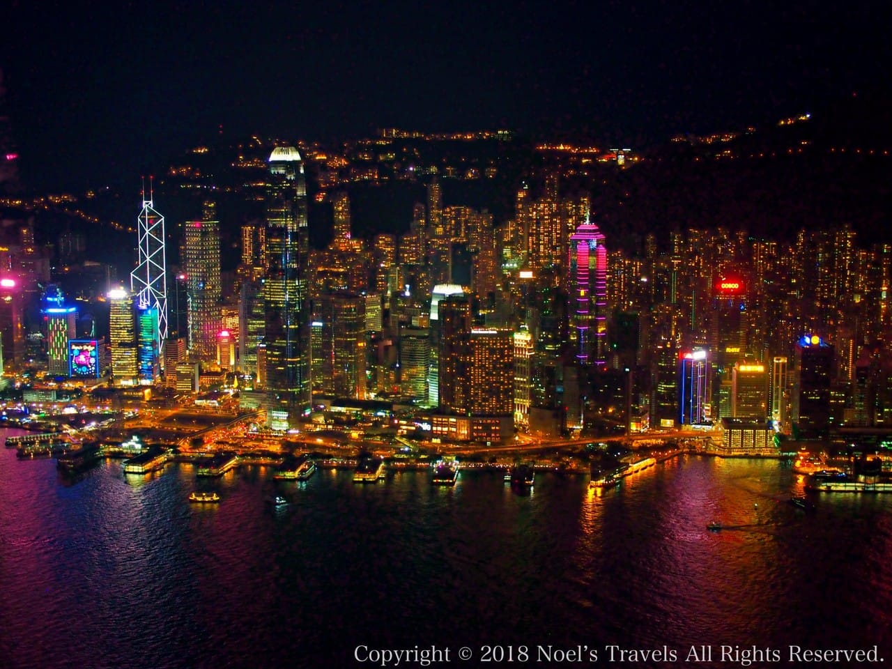 Sky100から見た香港の100万ドルの夜景