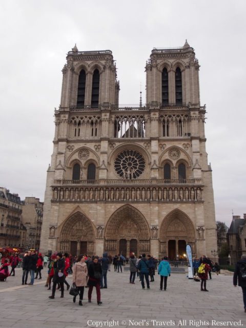 パリのノートルダム大聖堂