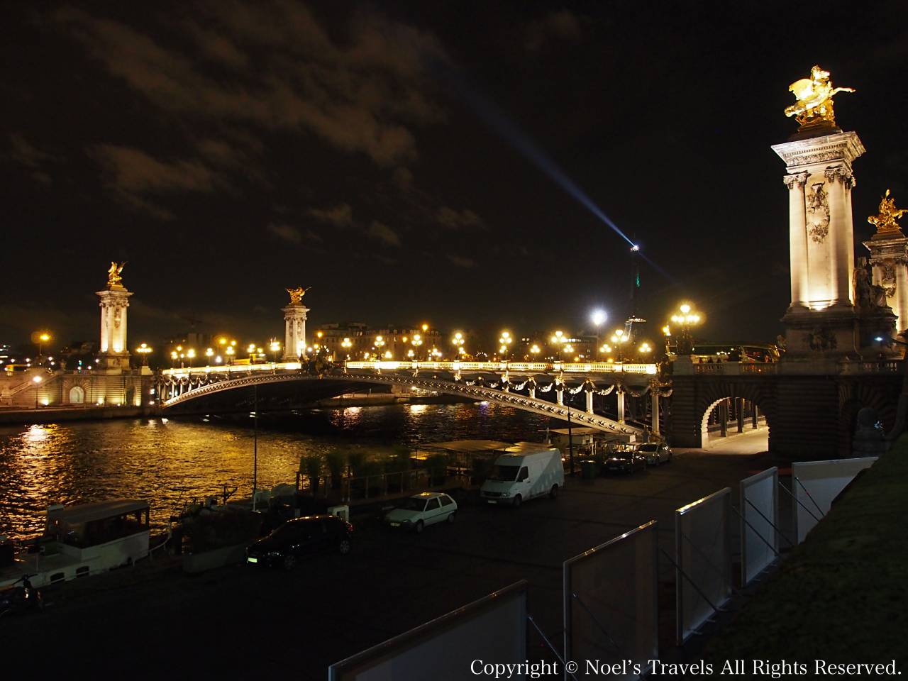 アレクサンドル３世橋の夜景
