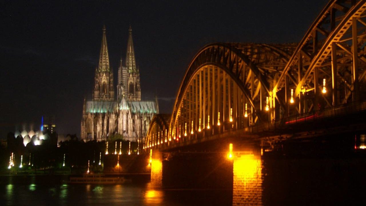 ケルン大聖堂とホーエンツォレルン橋