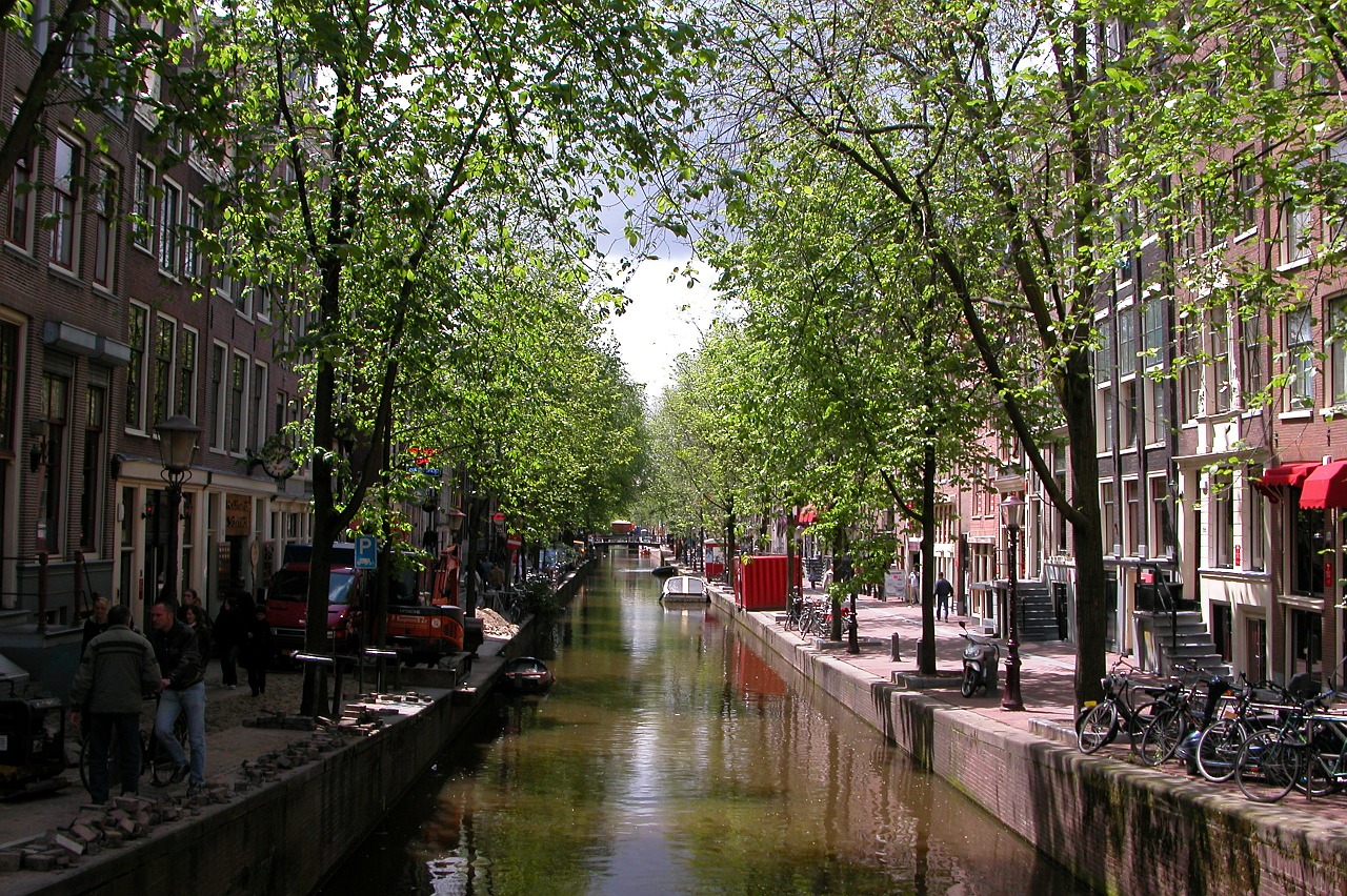 canal-100535_1280.jpg