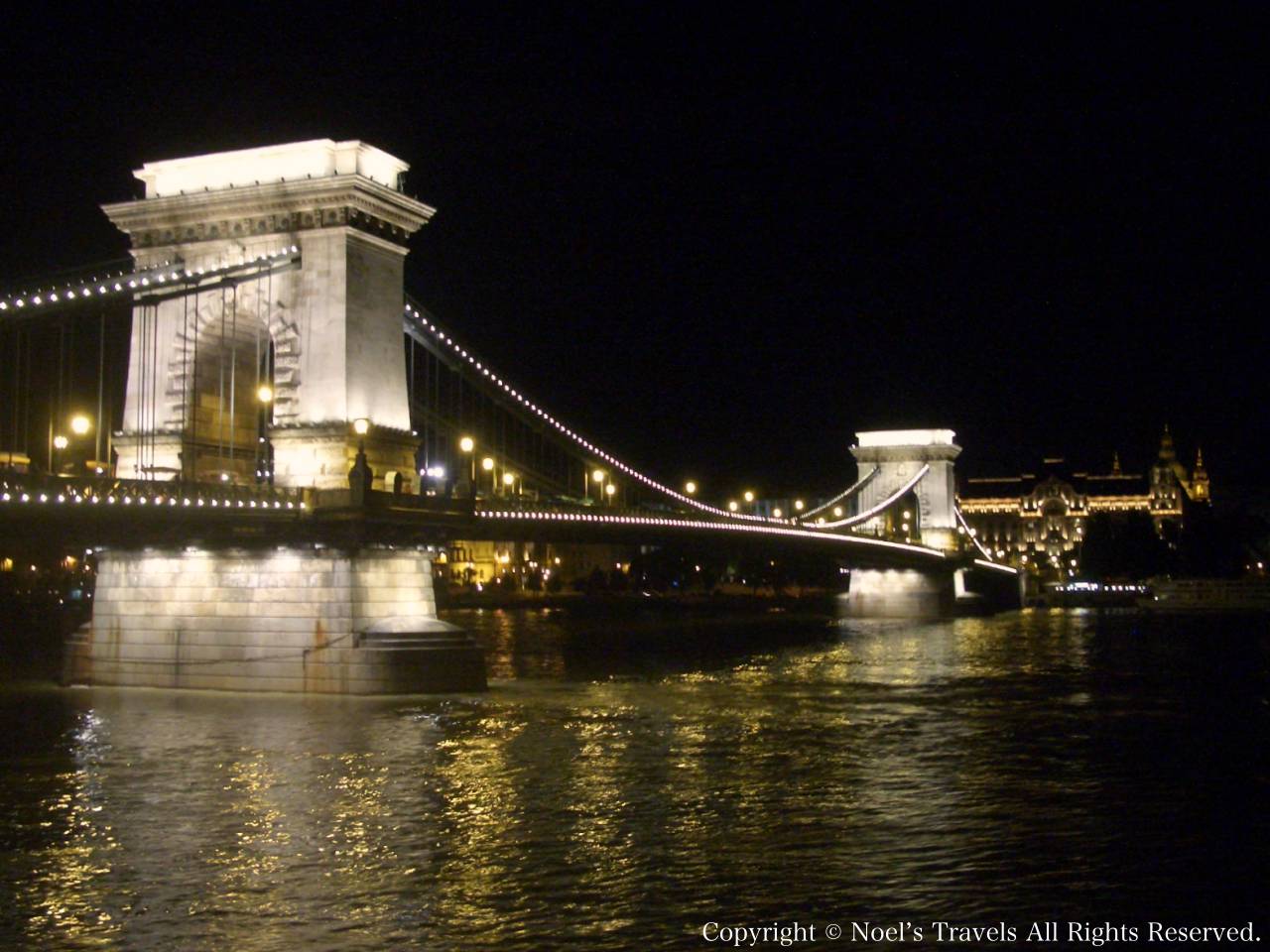 ドナウの真珠 ブダペスト の美しい街とセーチェーニ鎖橋 Noel S Travels